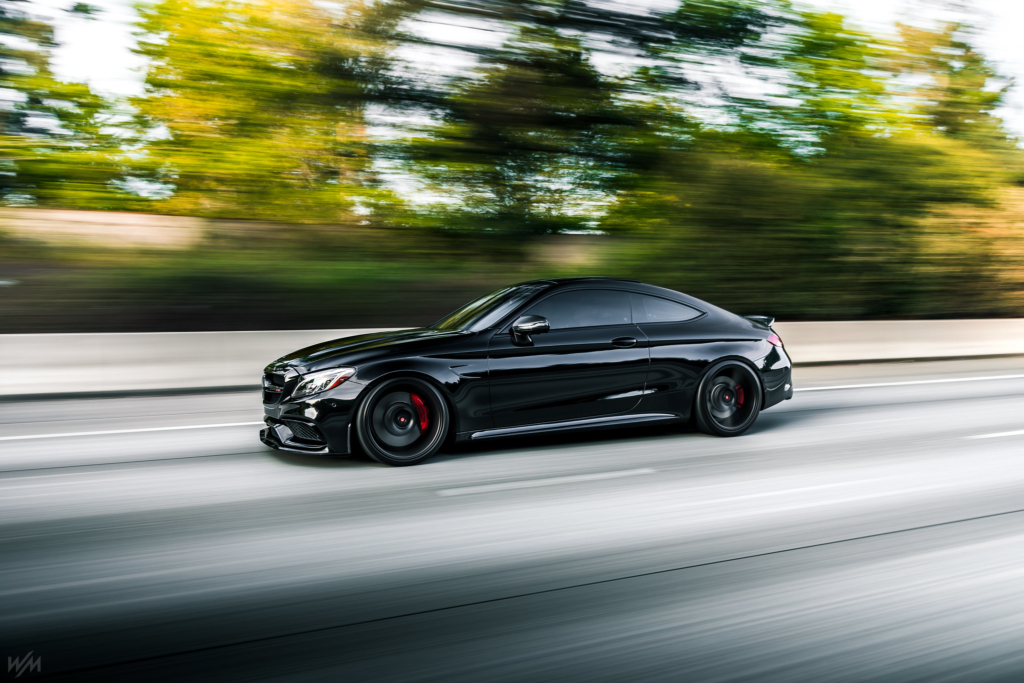 W205 C63s Coupe on the move - Mode Carbon